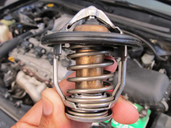 Maintenance and potential problems with car thermostats Maintenance and potential problems with car thermostats