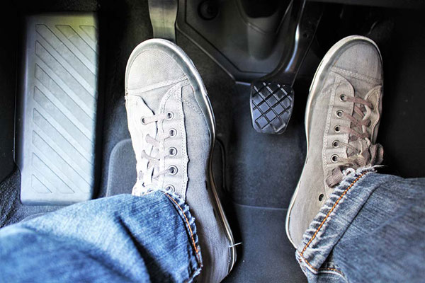How do you know if the clutch on your car is out of order? How do you know if the clutch on your car is out of order?