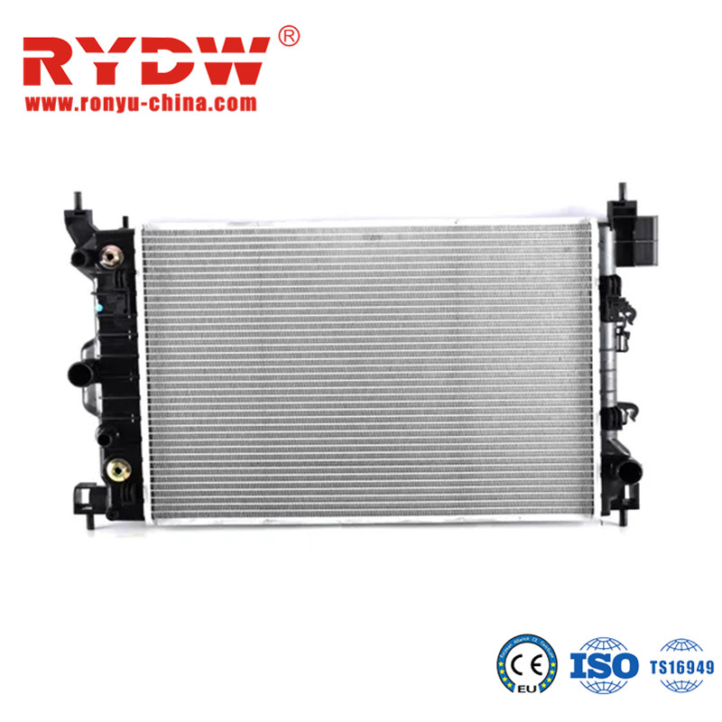 Genuine America Auto Spare Parts Radiator Kit 